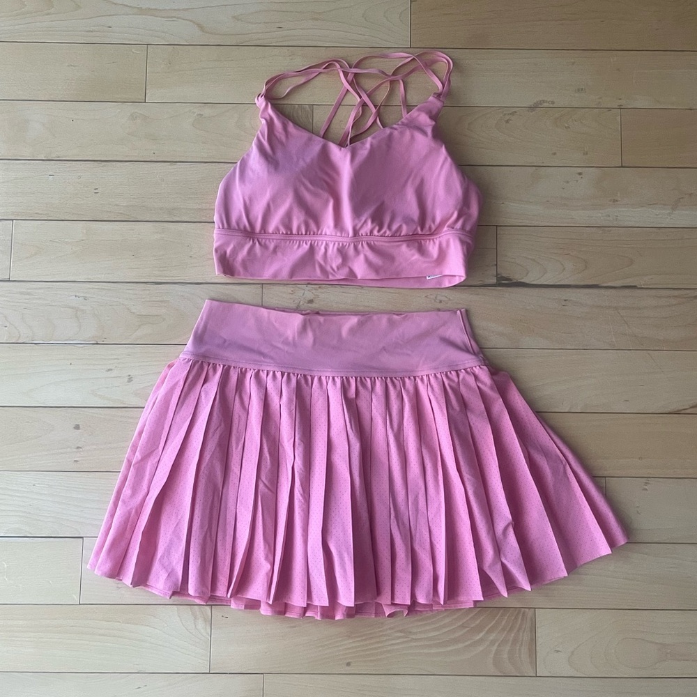 NWOT Offline By Aerie Real Me Strappy Strawberry Mist Sports Bra - Picture 4 of 4